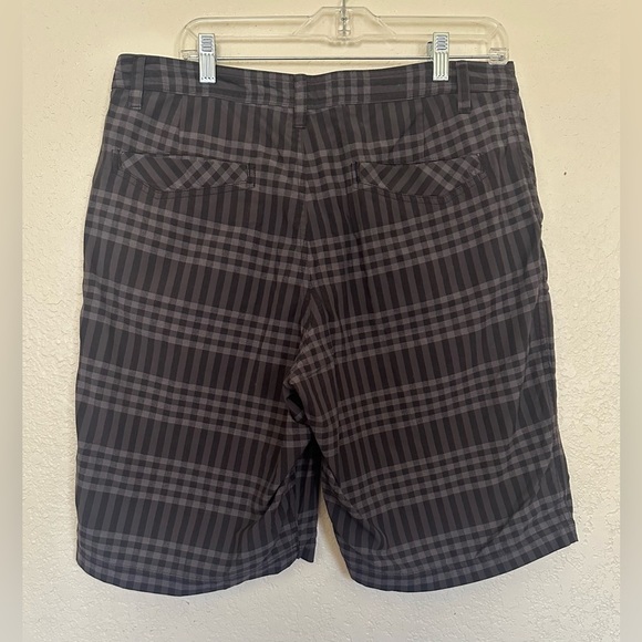 Lululemon Mens Size 36 Black Checked Plaid Golf Short Casual Athletic - Picture 2 of 12